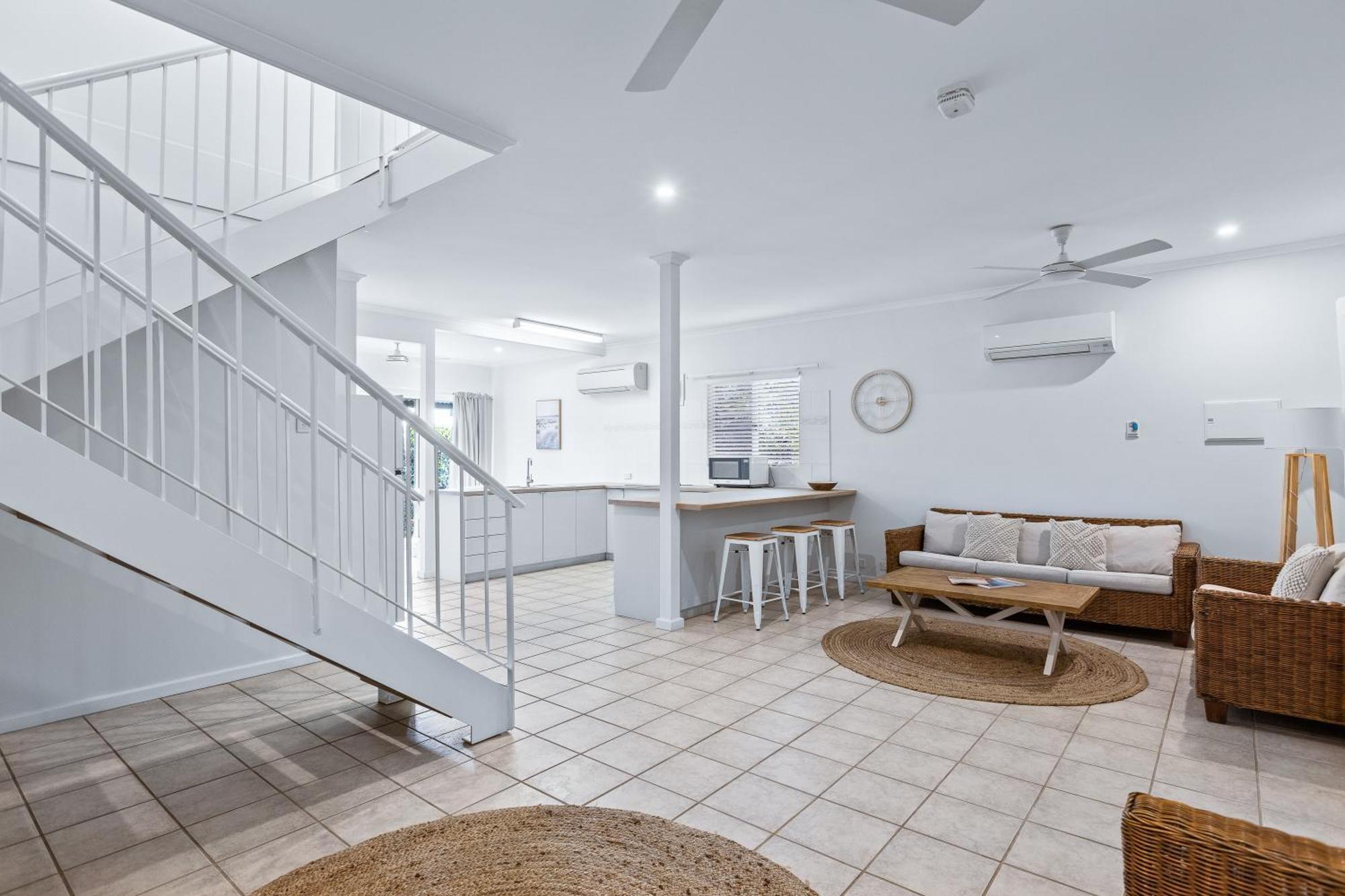 Cable Beachside Villas Broome Extérieur photo