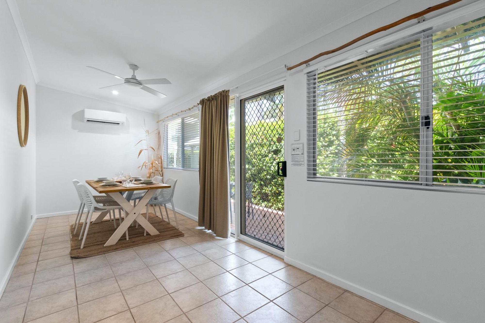 Cable Beachside Villas Broome Extérieur photo